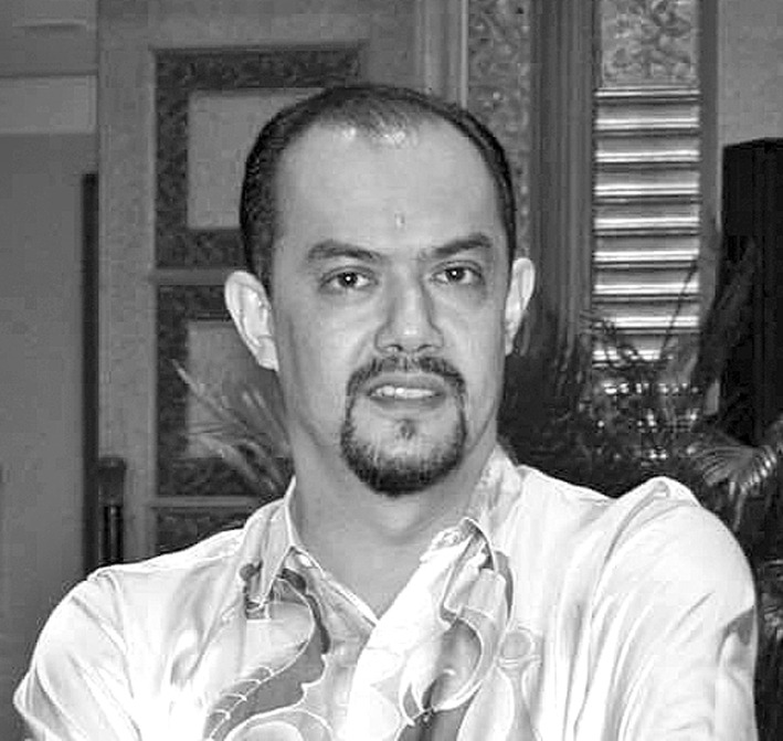 DATUK DR. ZAINAL ARIFFIN AZIZI